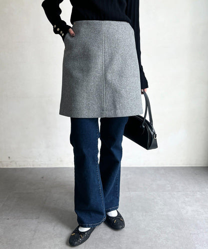 帶鉚釘呢料中長裙