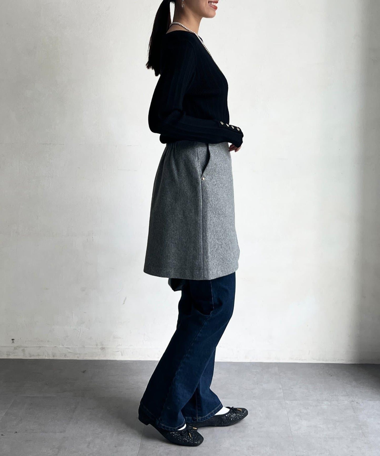 帶鉚釘呢料中長裙