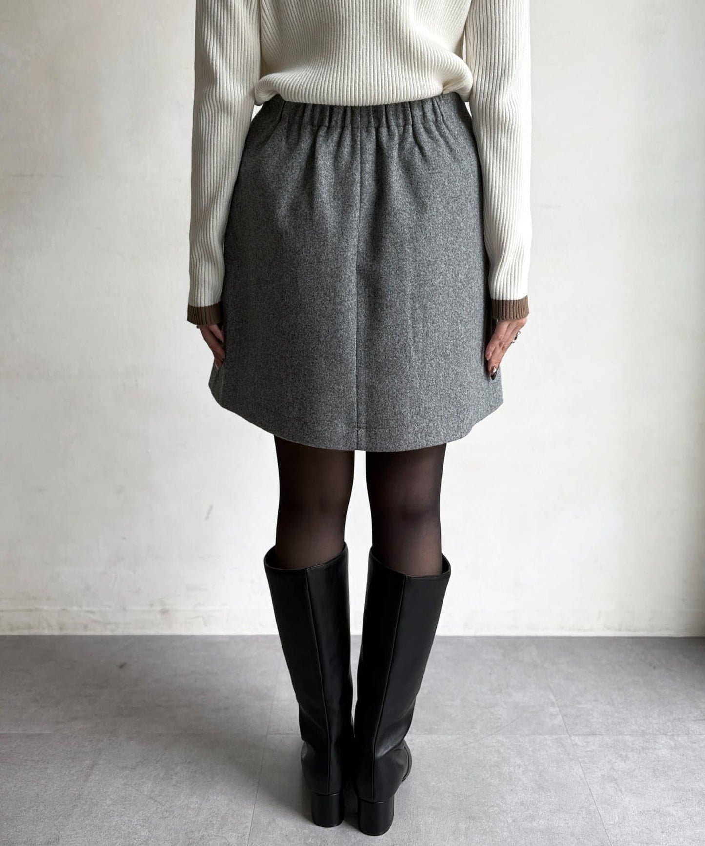 帶鉚釘呢料中長裙