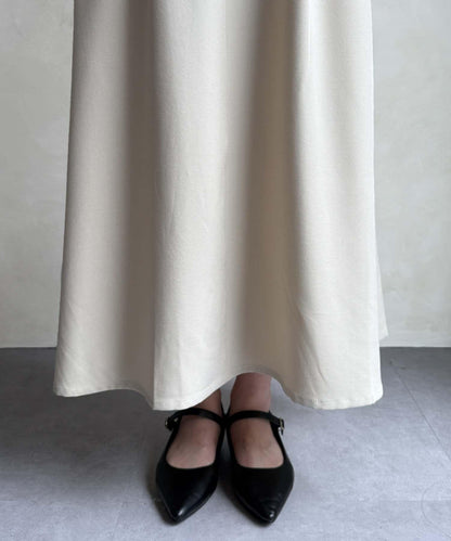 【可用於正式場合】滾邊褶皺連衣裙