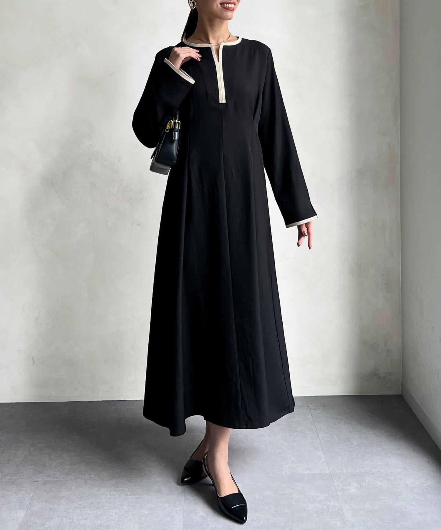 【可用於正式場合】滾邊褶皺連衣裙