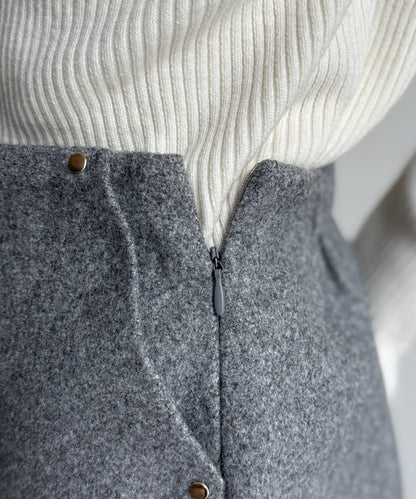 帶鉚釘呢料中長裙