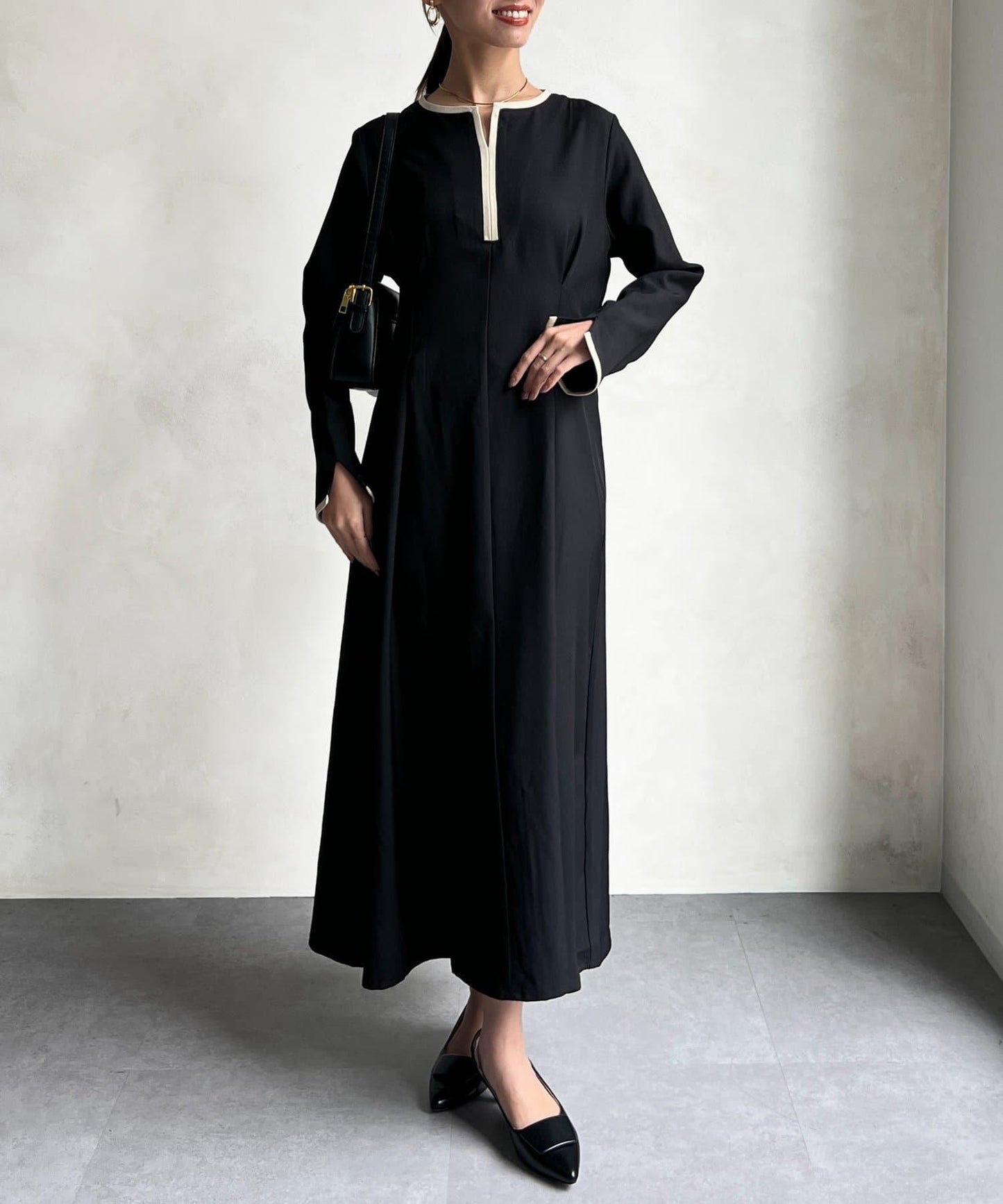 【可用於正式場合】滾邊褶皺連衣裙