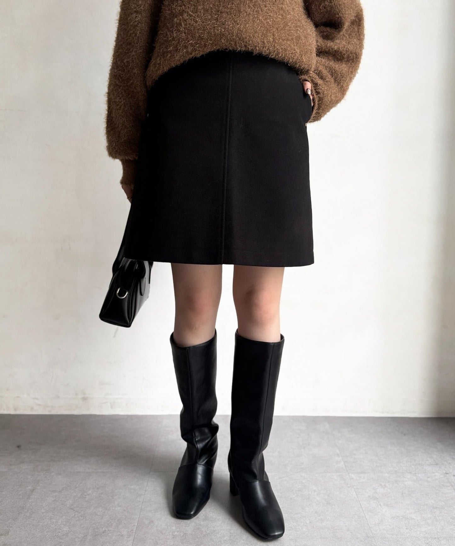 帶鉚釘呢料中長裙