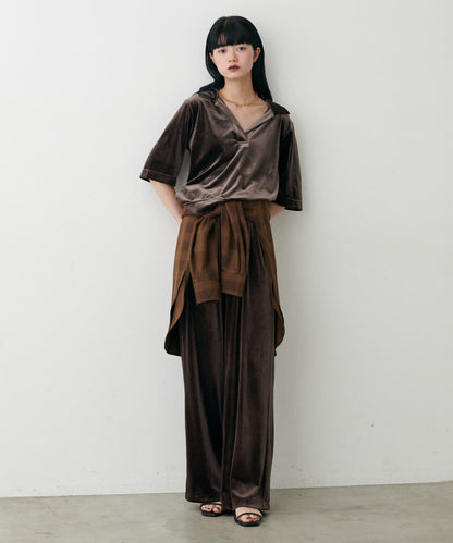 天鵝絨翻領套頭衫