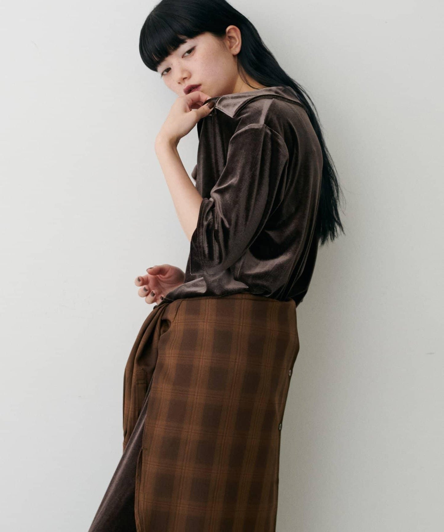 天鵝絨翻領套頭衫