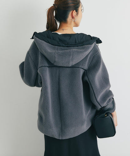 配色連帽羊羔絨大衣