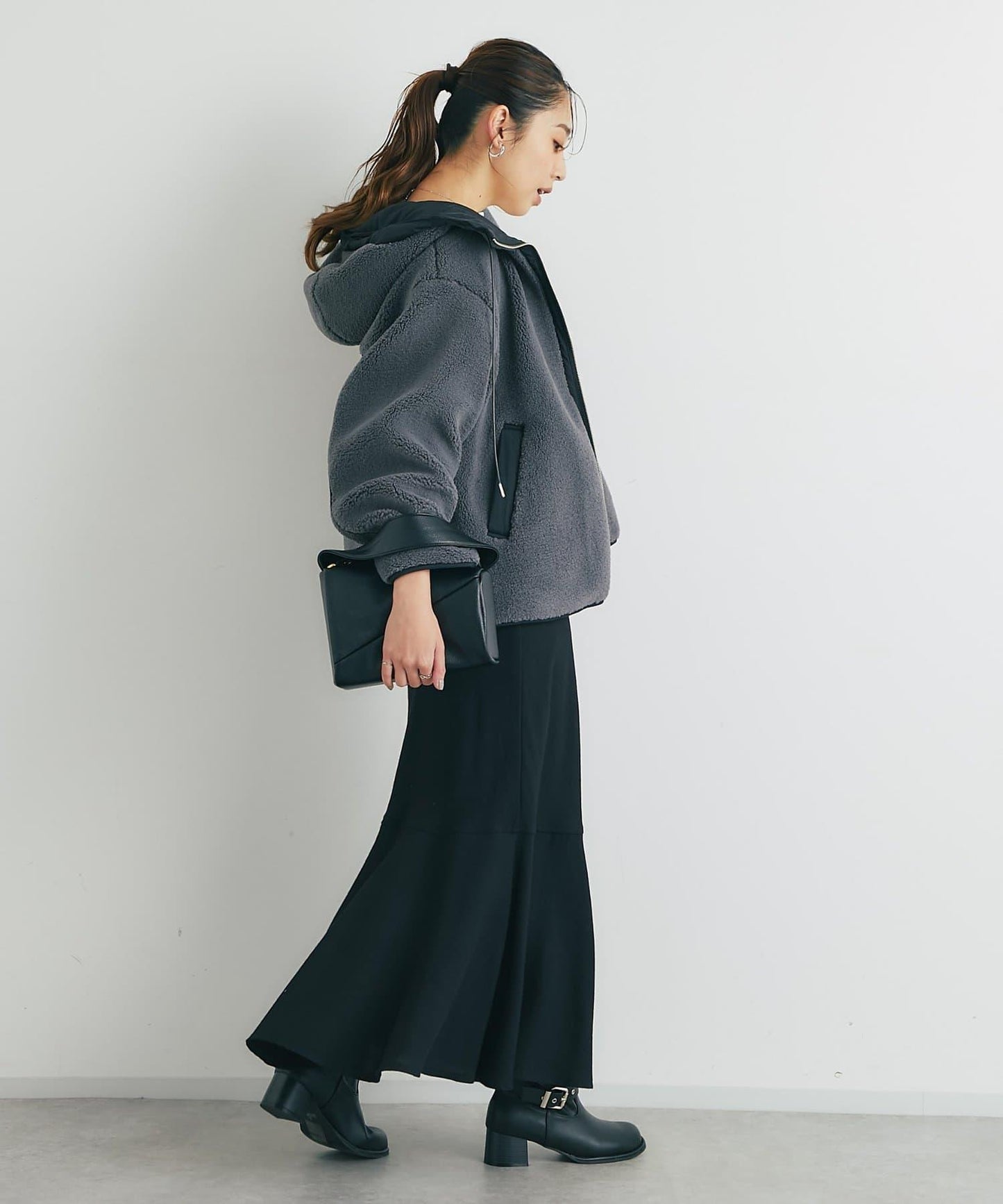 配色連帽羊羔絨大衣