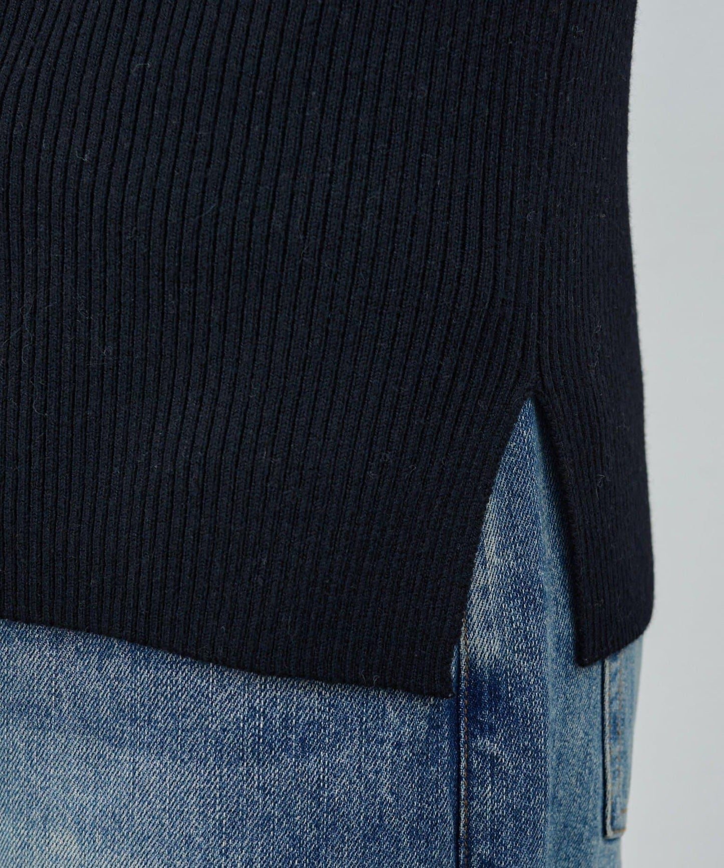 不對稱羅紋針織衫