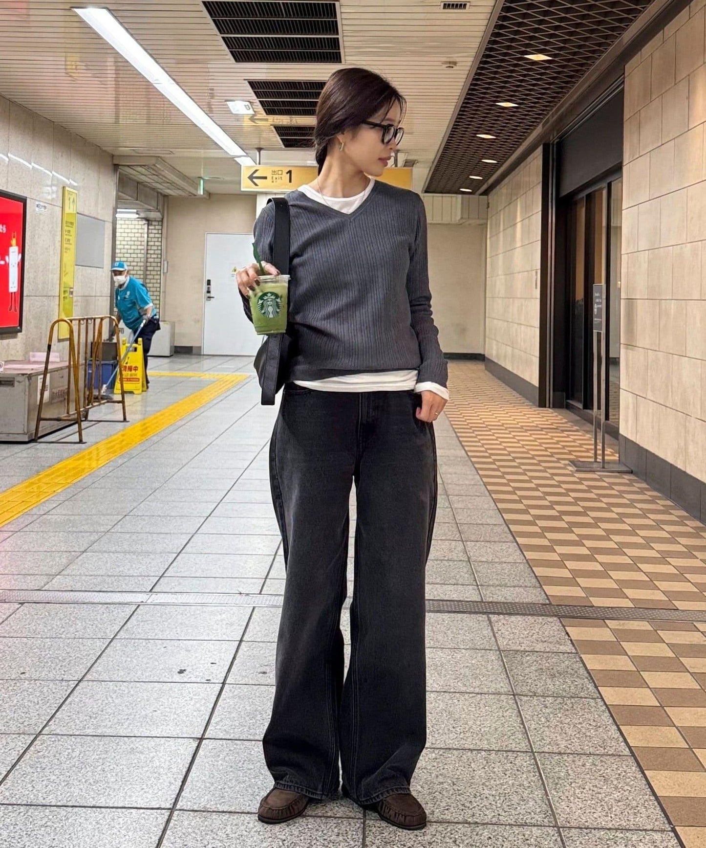 V領羅紋針織套頭衫