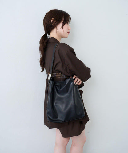 【2WAY/A4尺寸】裝飾單手柄包