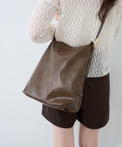 【2WAY/A4尺寸】裝飾單手柄包