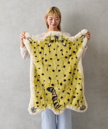 鼯鼠造型剪裁毛毯