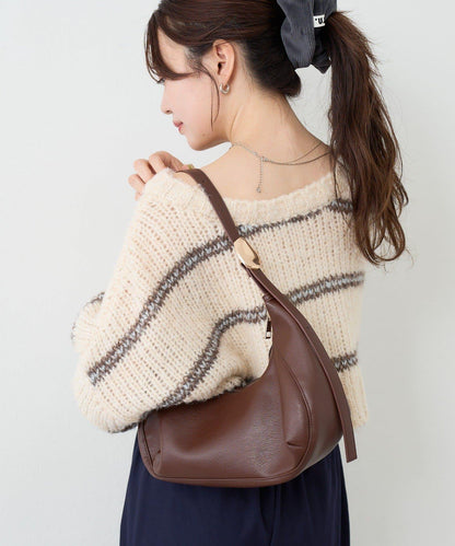 【2WAY/可收納500ml塑料瓶】半月造型單肩包