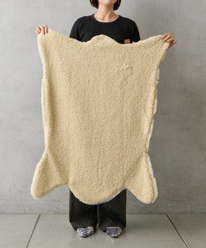 鼯鼠造型剪裁毛毯