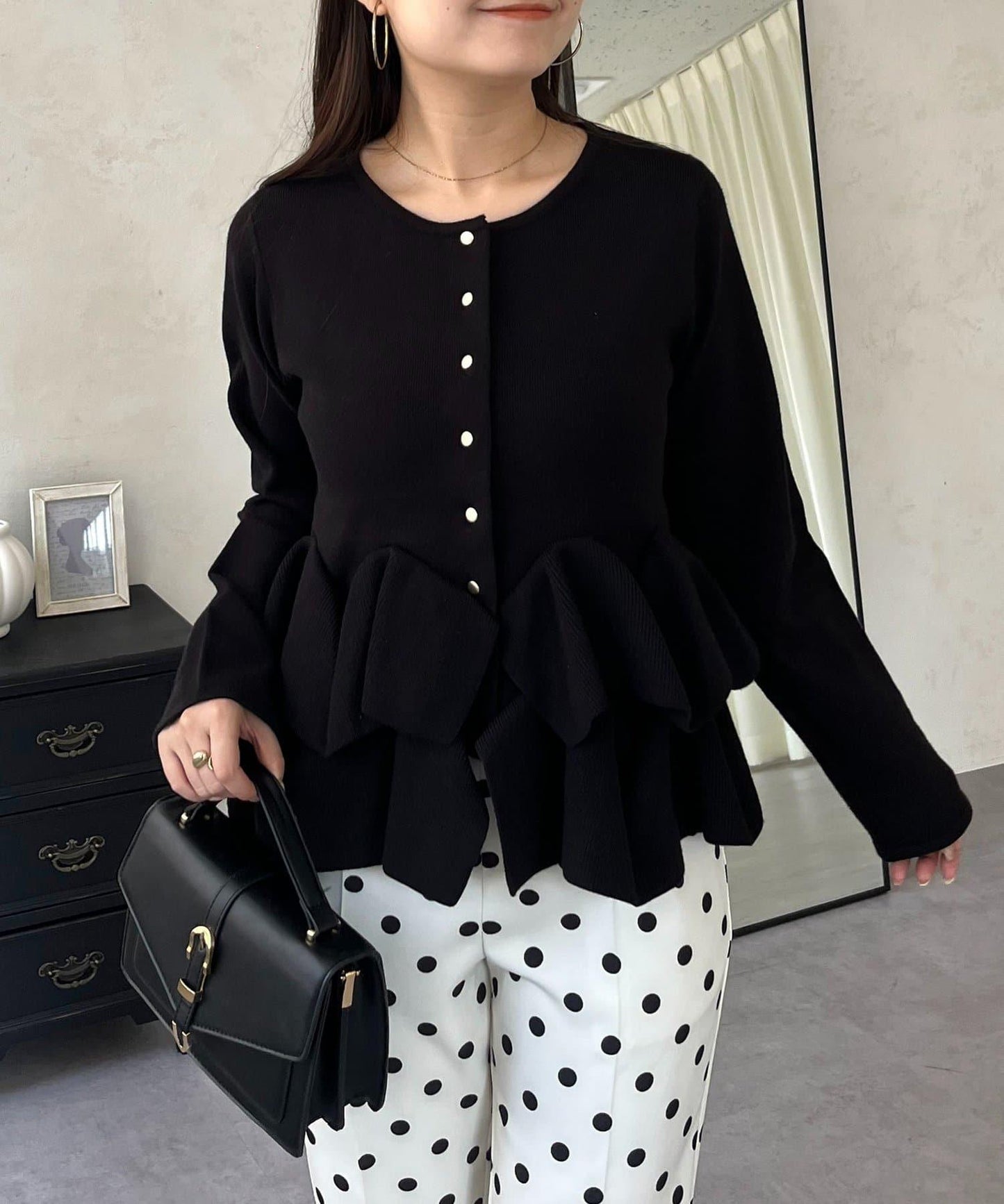 下襬荷葉邊針織開衫