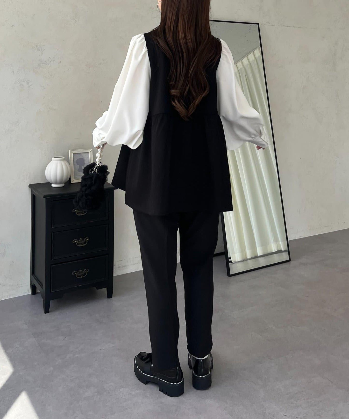 珍珠紐扣拼接荷葉邊上衣