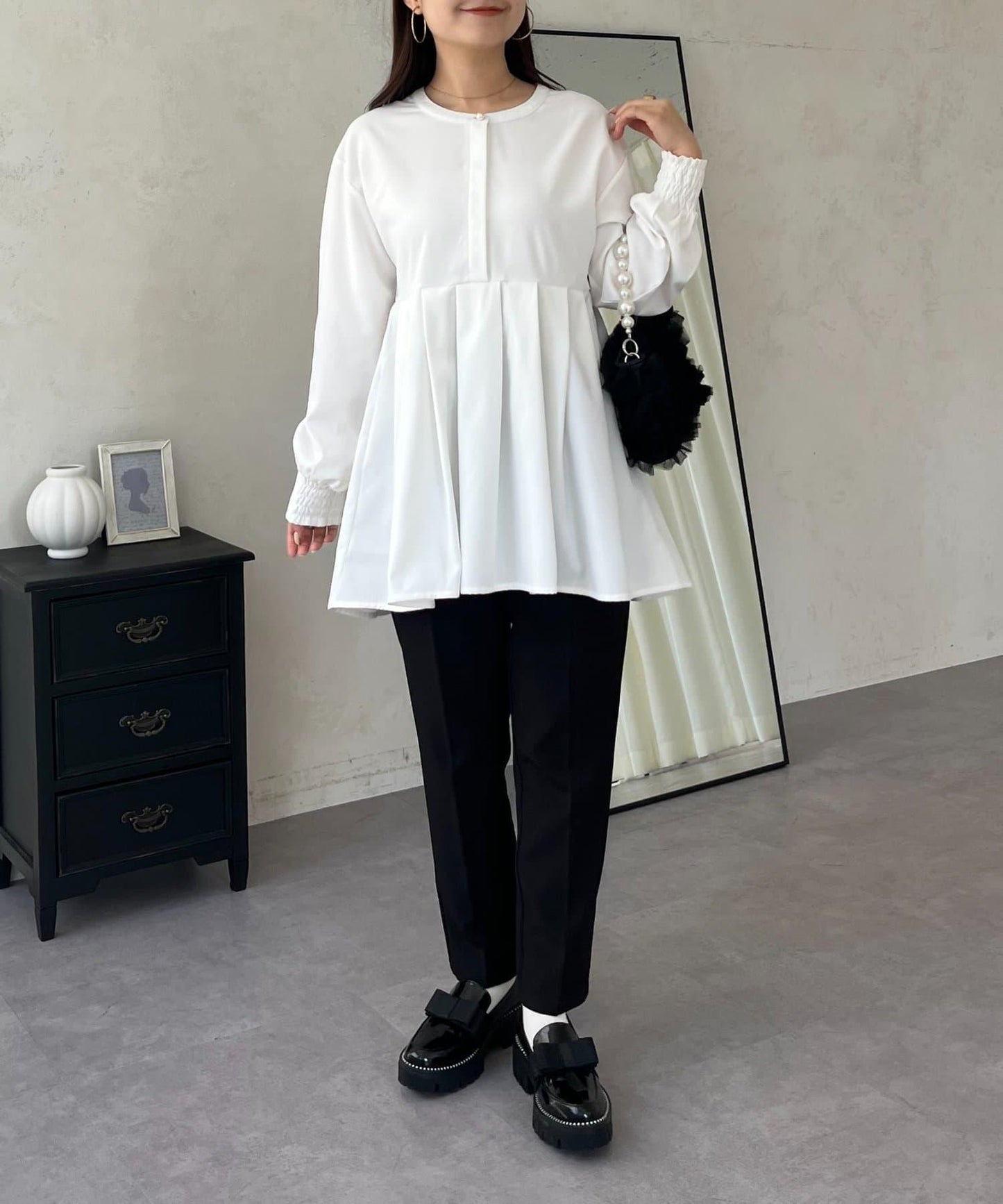 珍珠紐扣褶皺百褶荷葉邊上衣