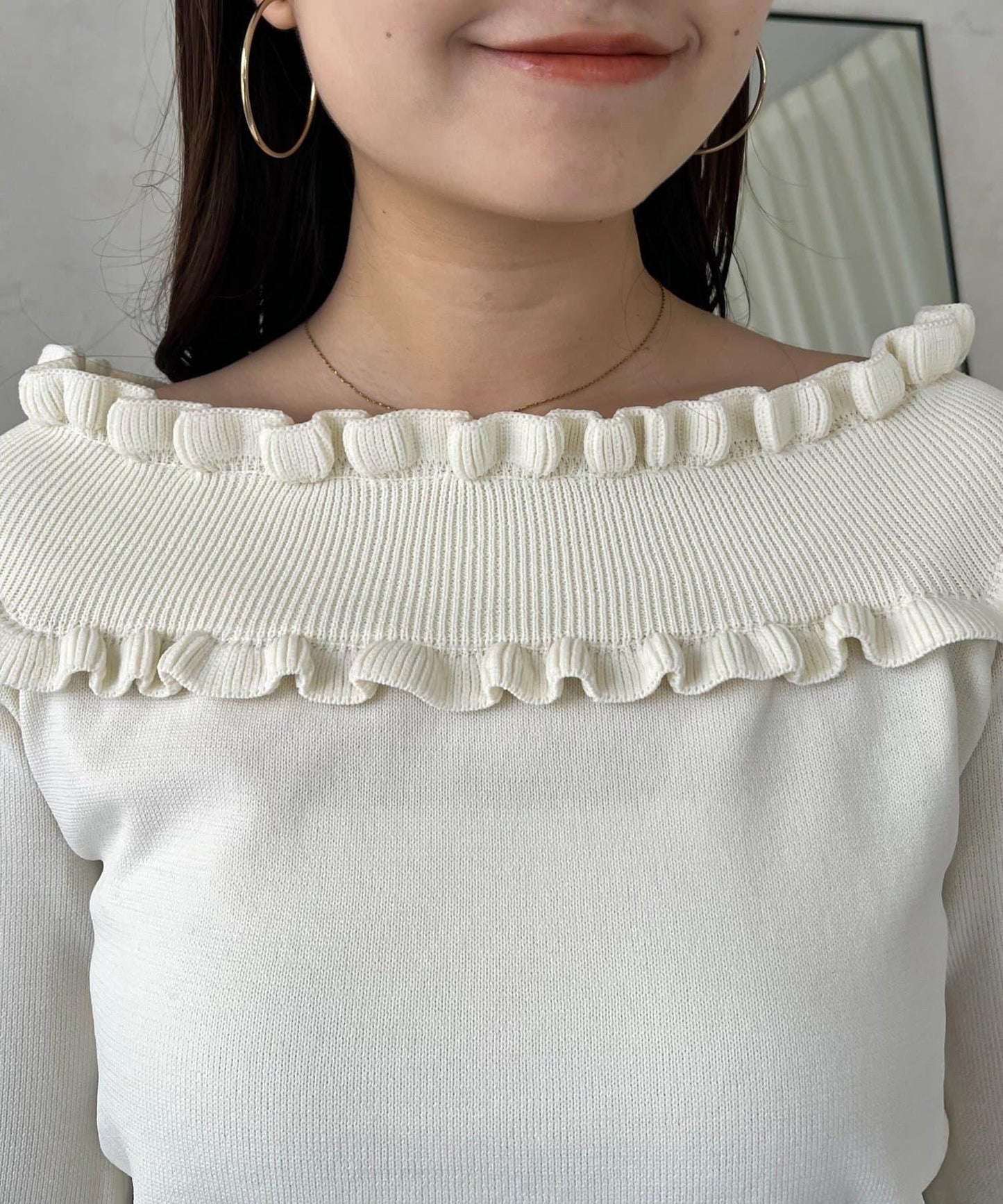 褶皺荷葉邊一字肩針織衫