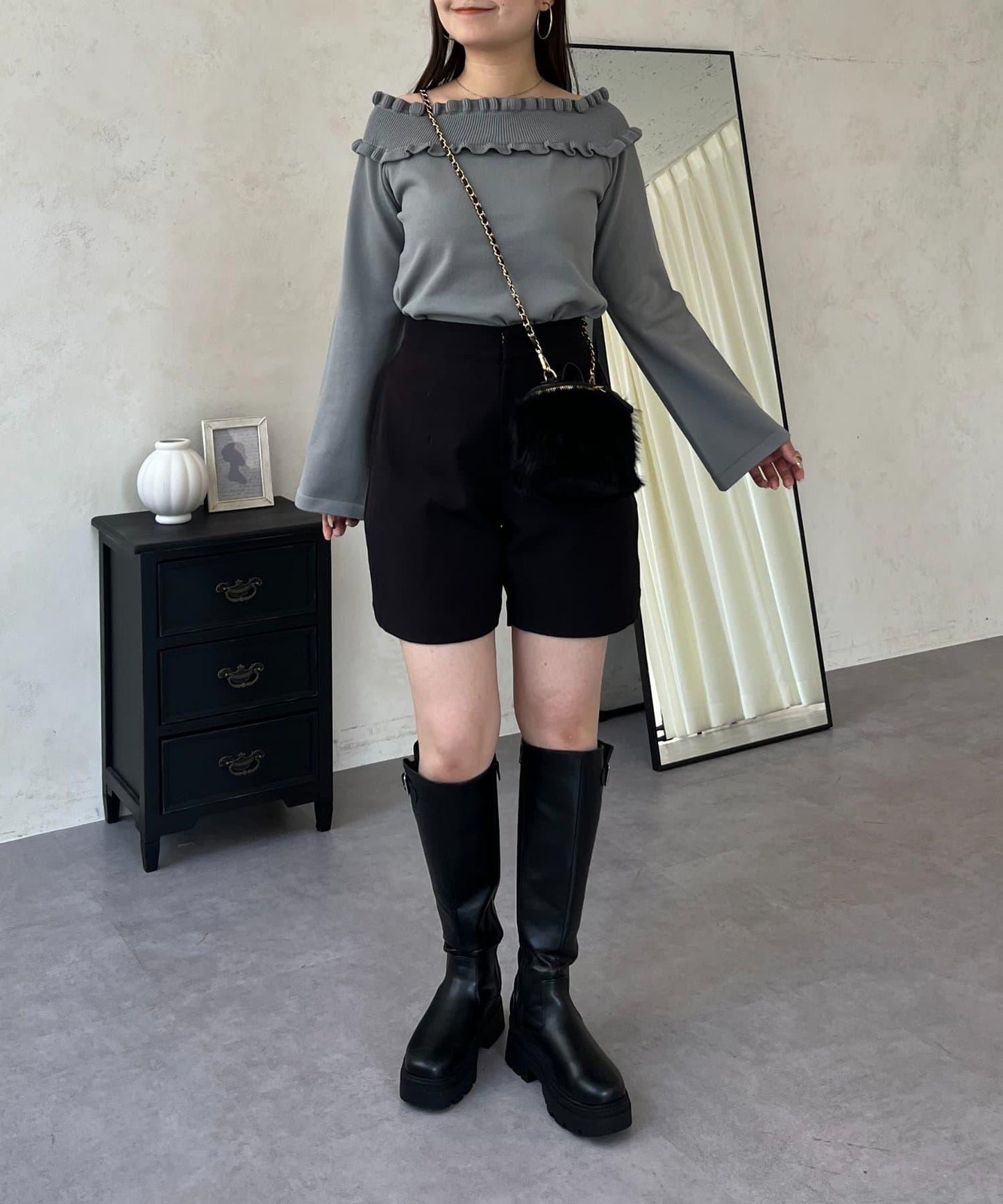 褶皺荷葉邊一字肩針織衫