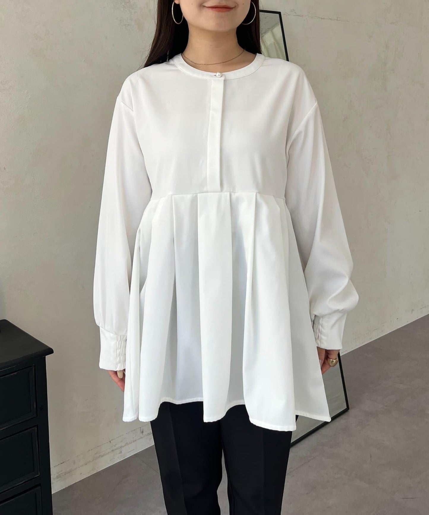 珍珠紐扣褶皺百褶荷葉邊上衣