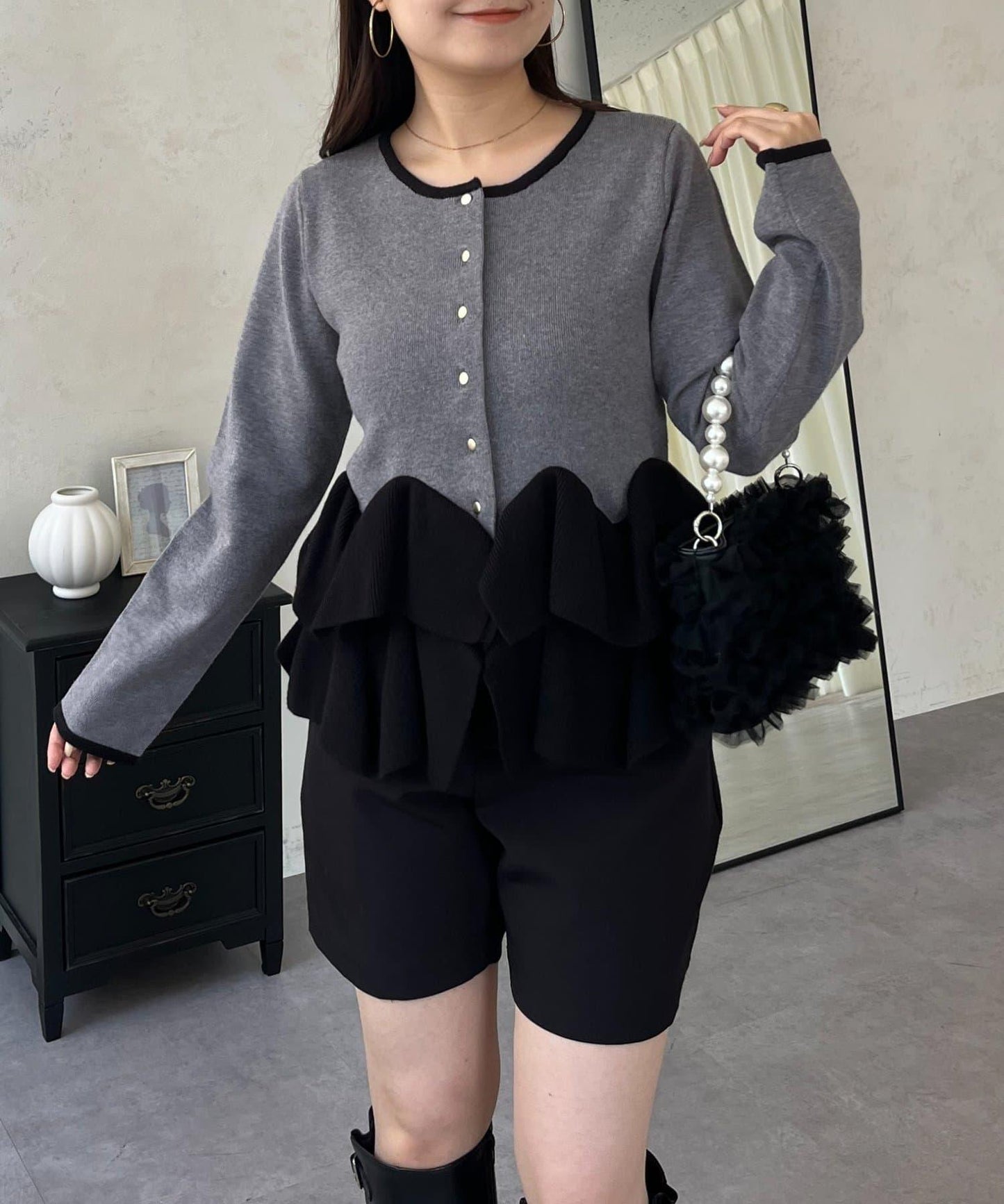 下襬荷葉邊針織開衫