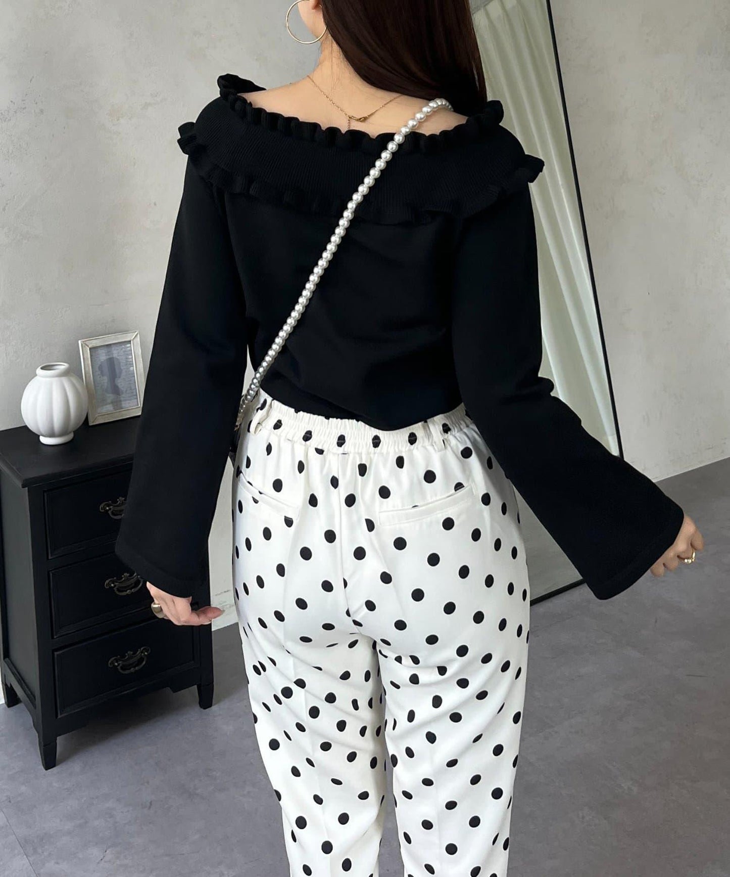 褶皺荷葉邊一字肩針織衫