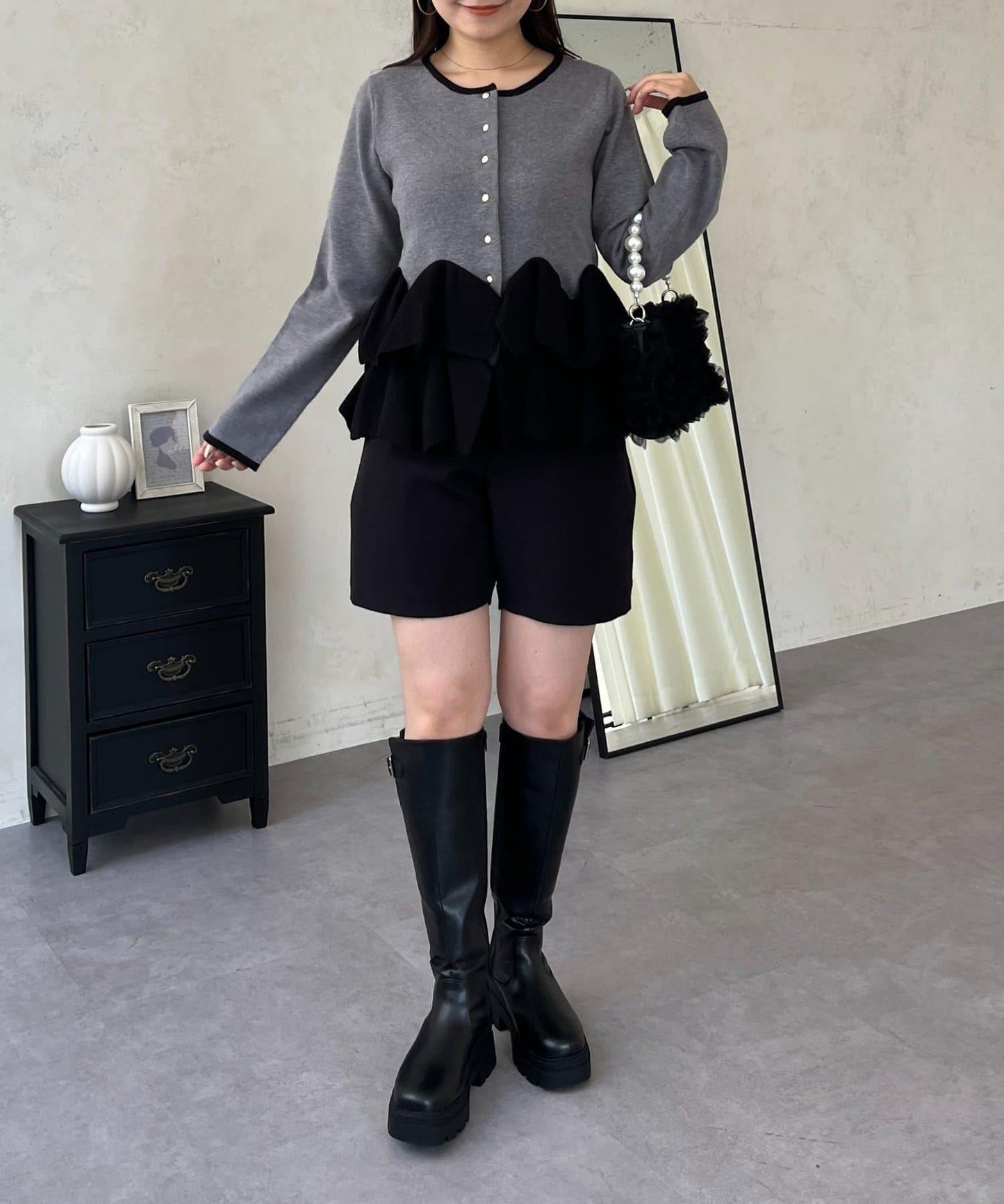 下襬荷葉邊針織開衫