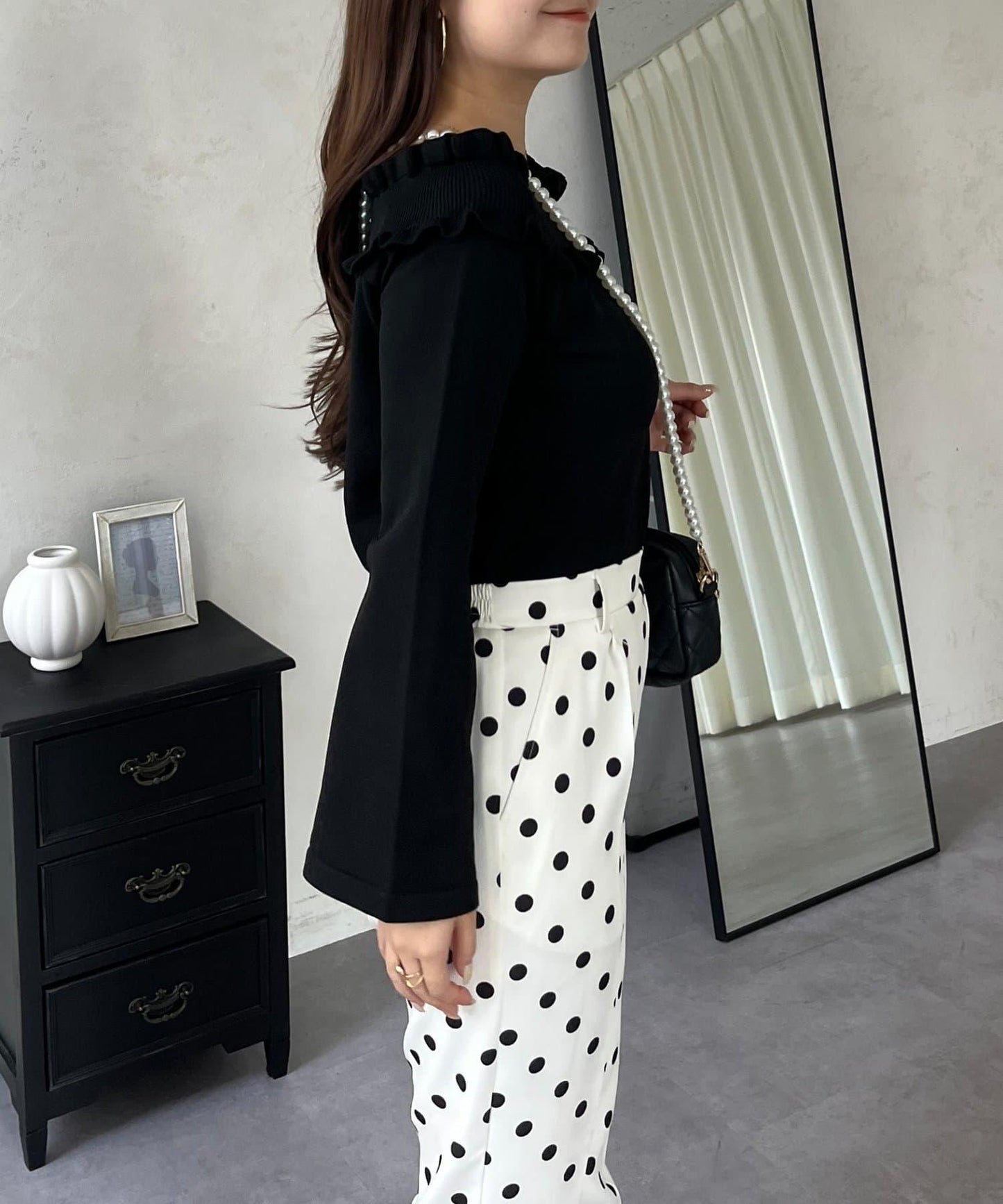 褶皺荷葉邊一字肩針織衫