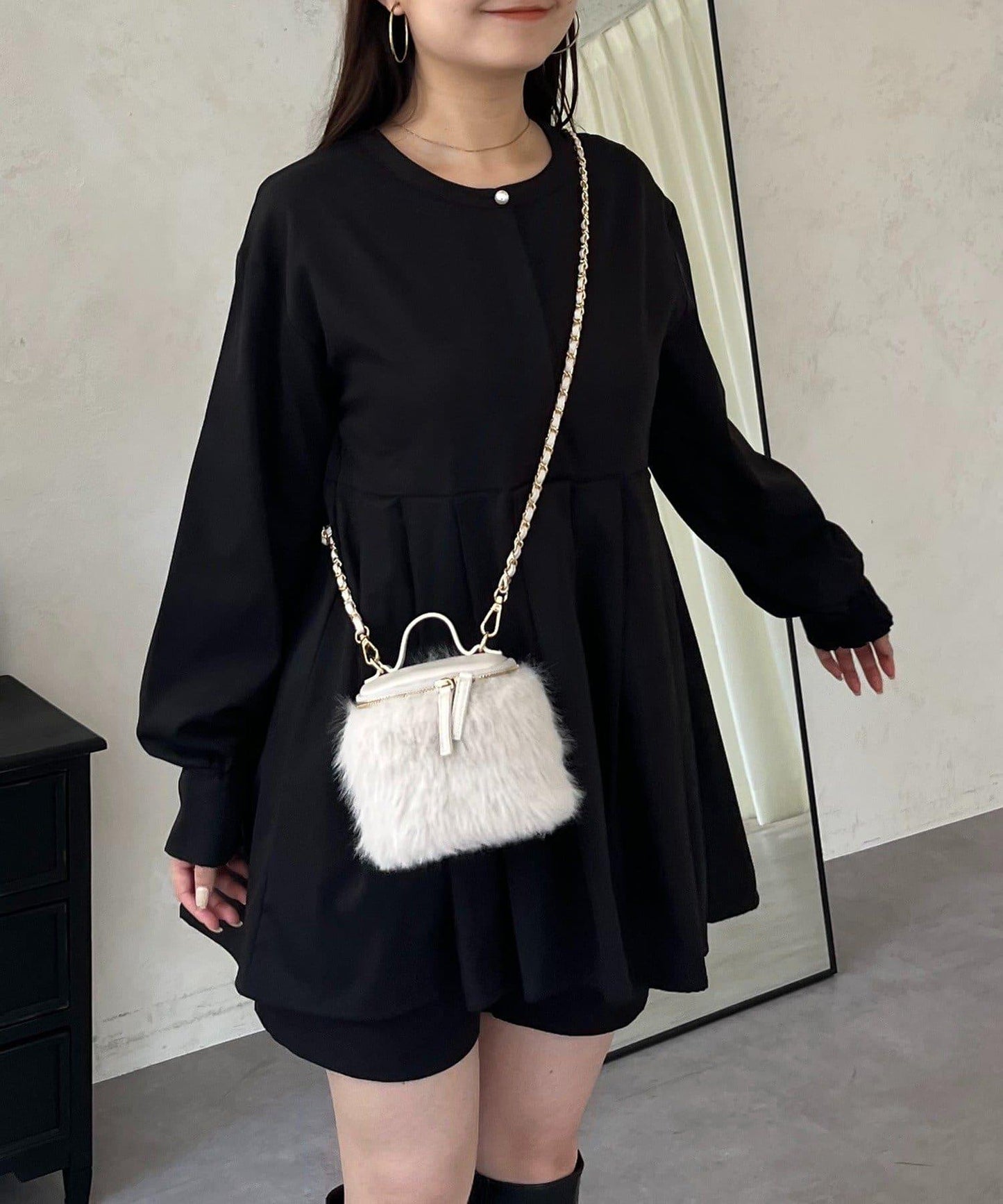 珍珠紐扣褶皺百褶荷葉邊上衣