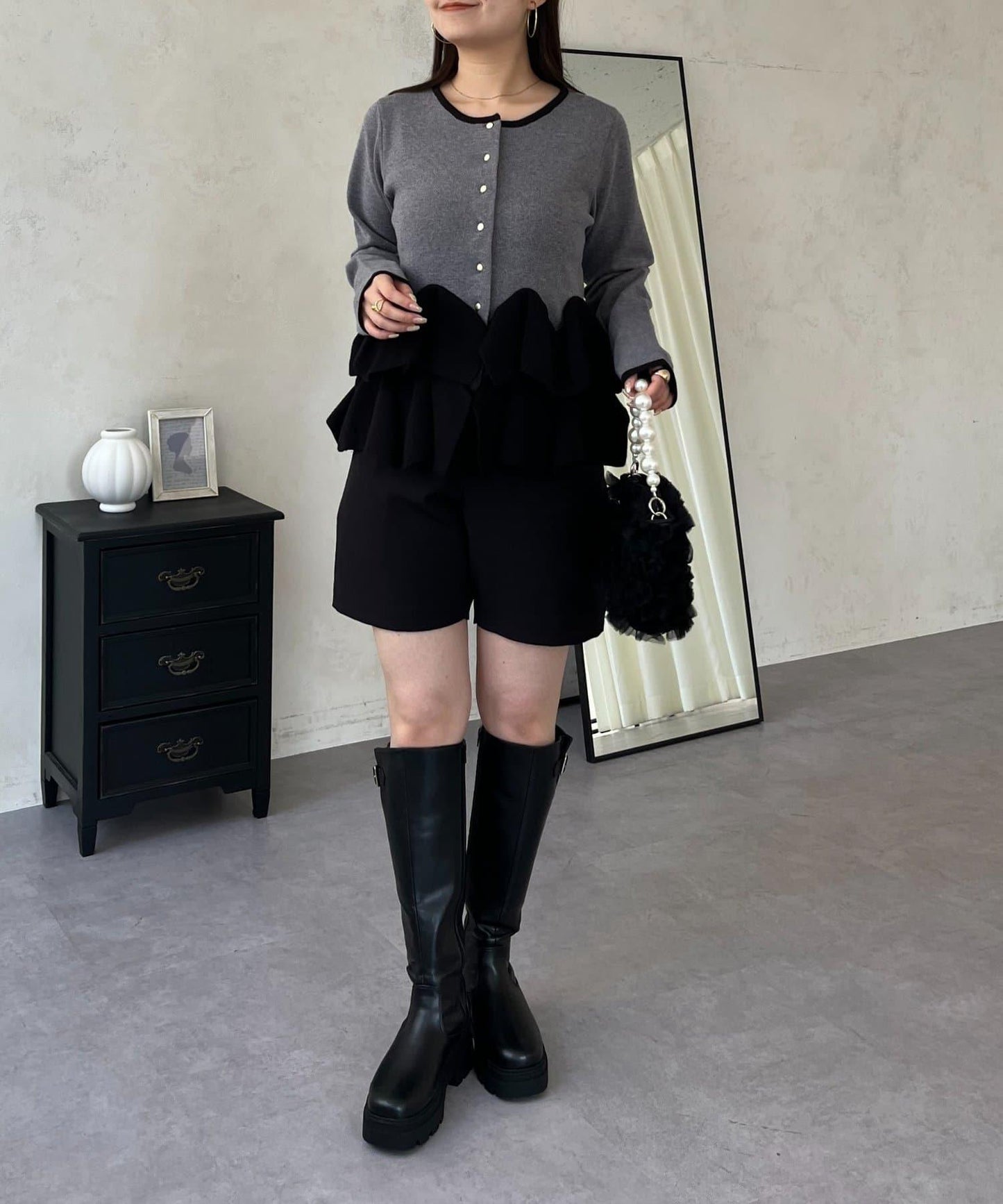 下襬荷葉邊針織開衫