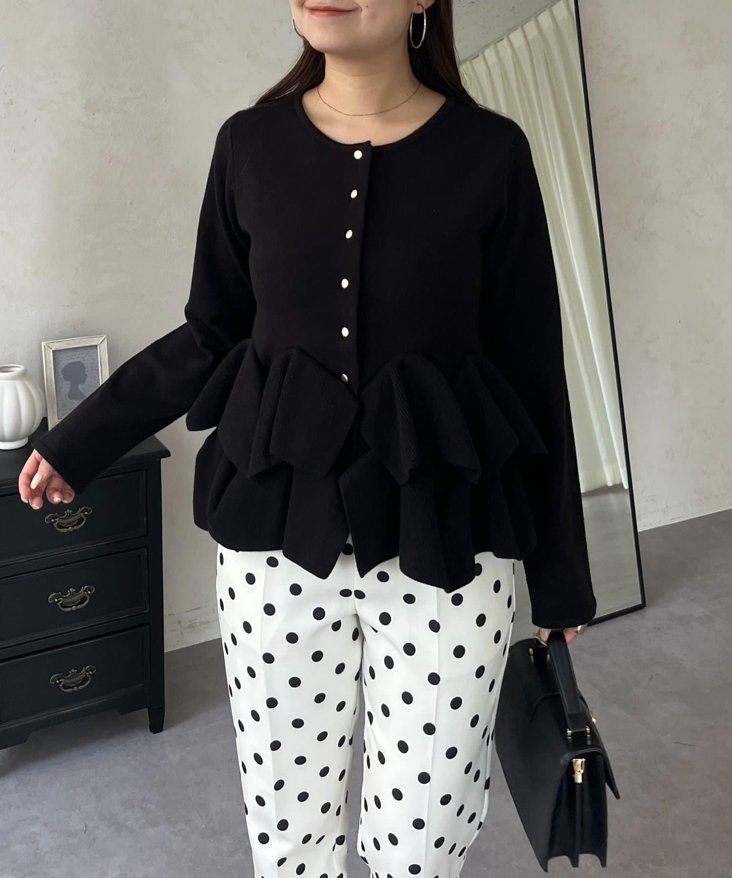 下襬荷葉邊針織開衫