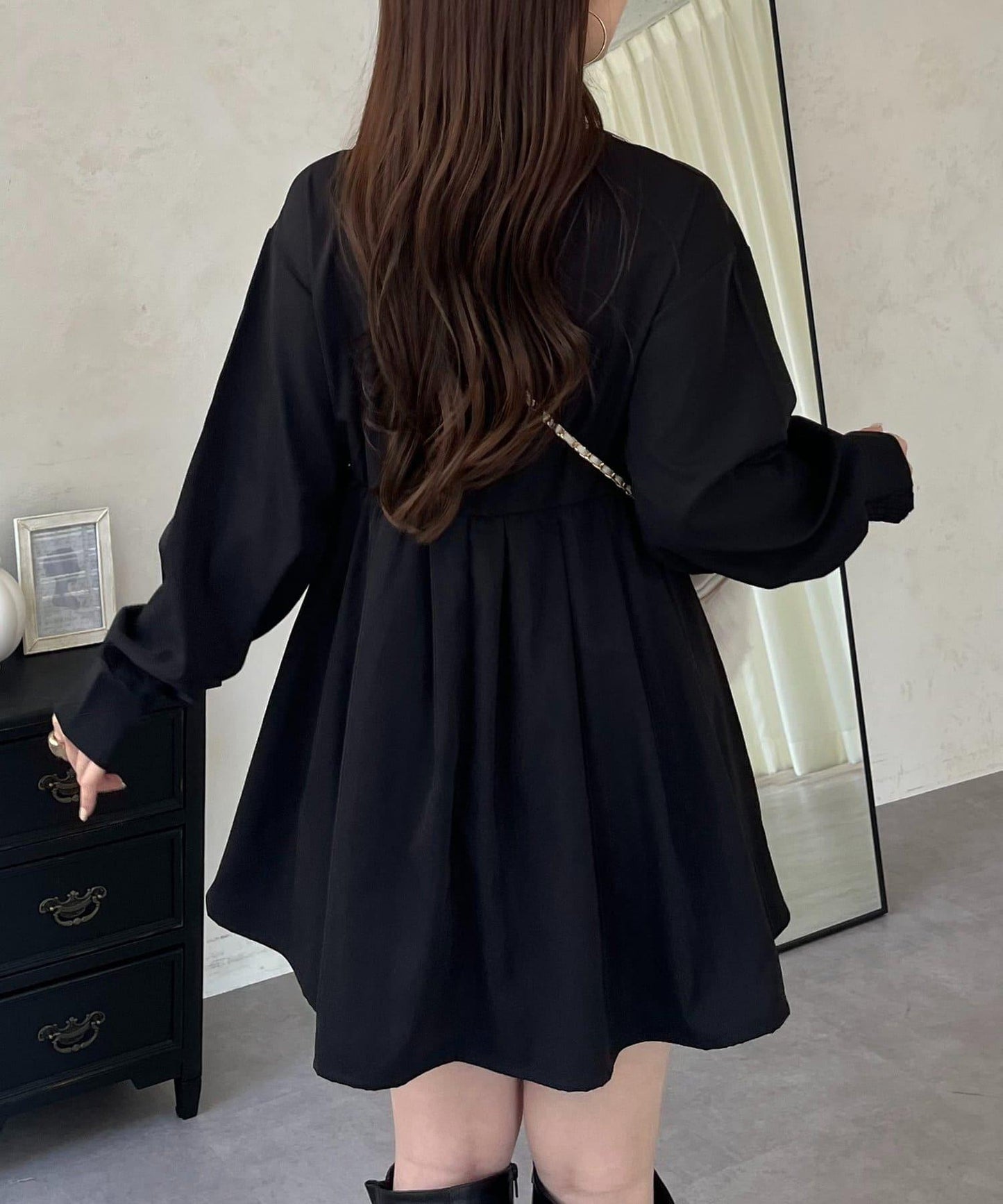 珍珠紐扣褶皺百褶荷葉邊上衣