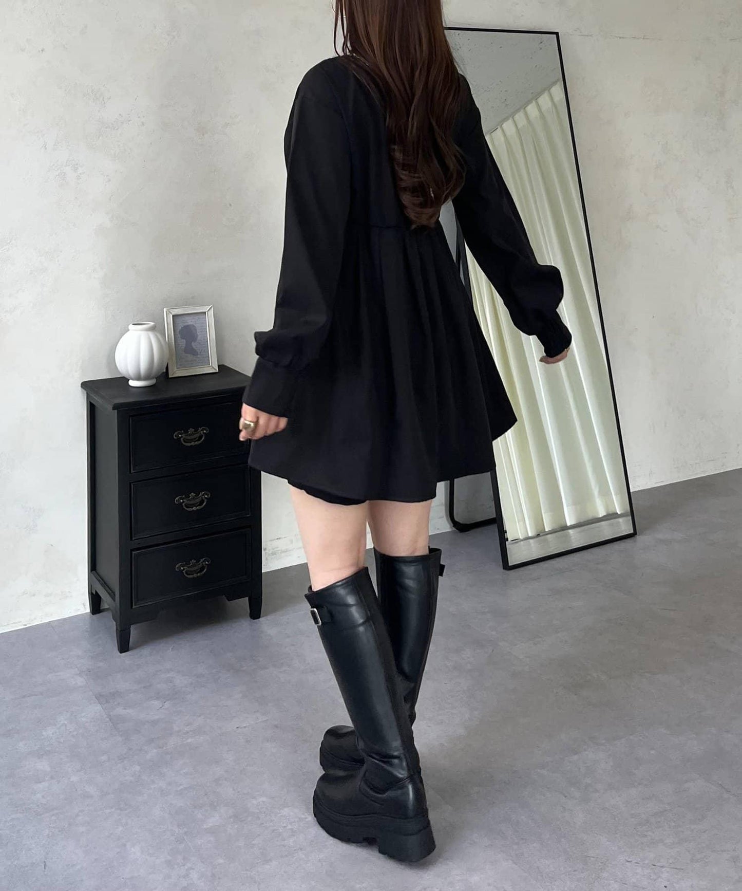 珍珠紐扣褶皺百褶荷葉邊上衣