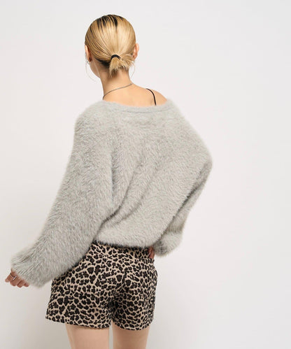 毛邊字母露肩針織衫