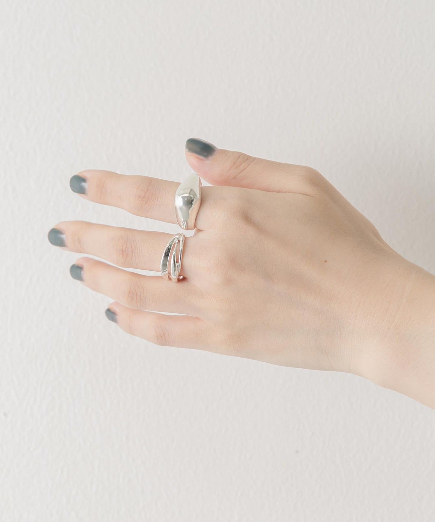 金屬質感豐盈雙件套戒指