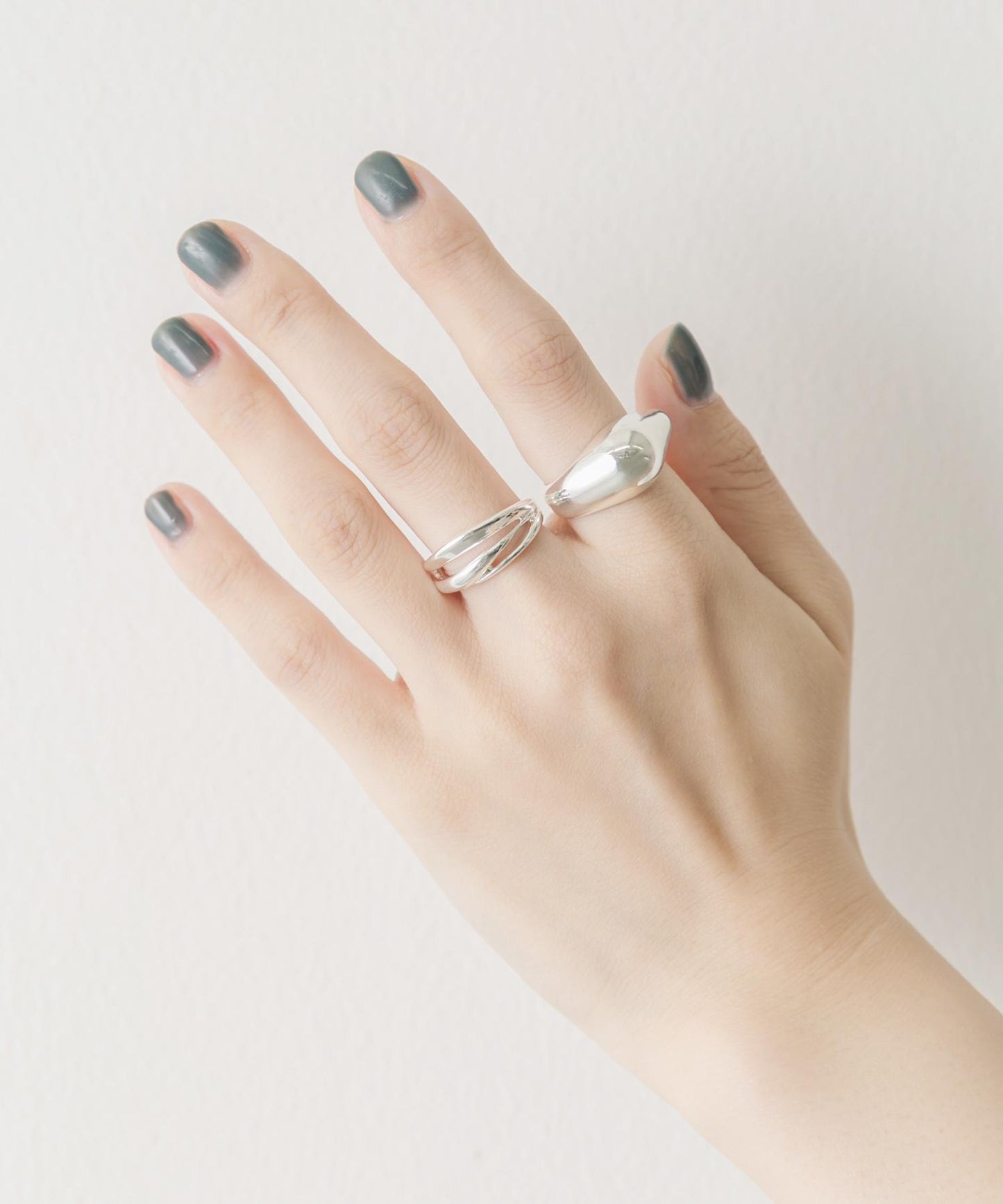 金屬質感豐盈雙件套戒指