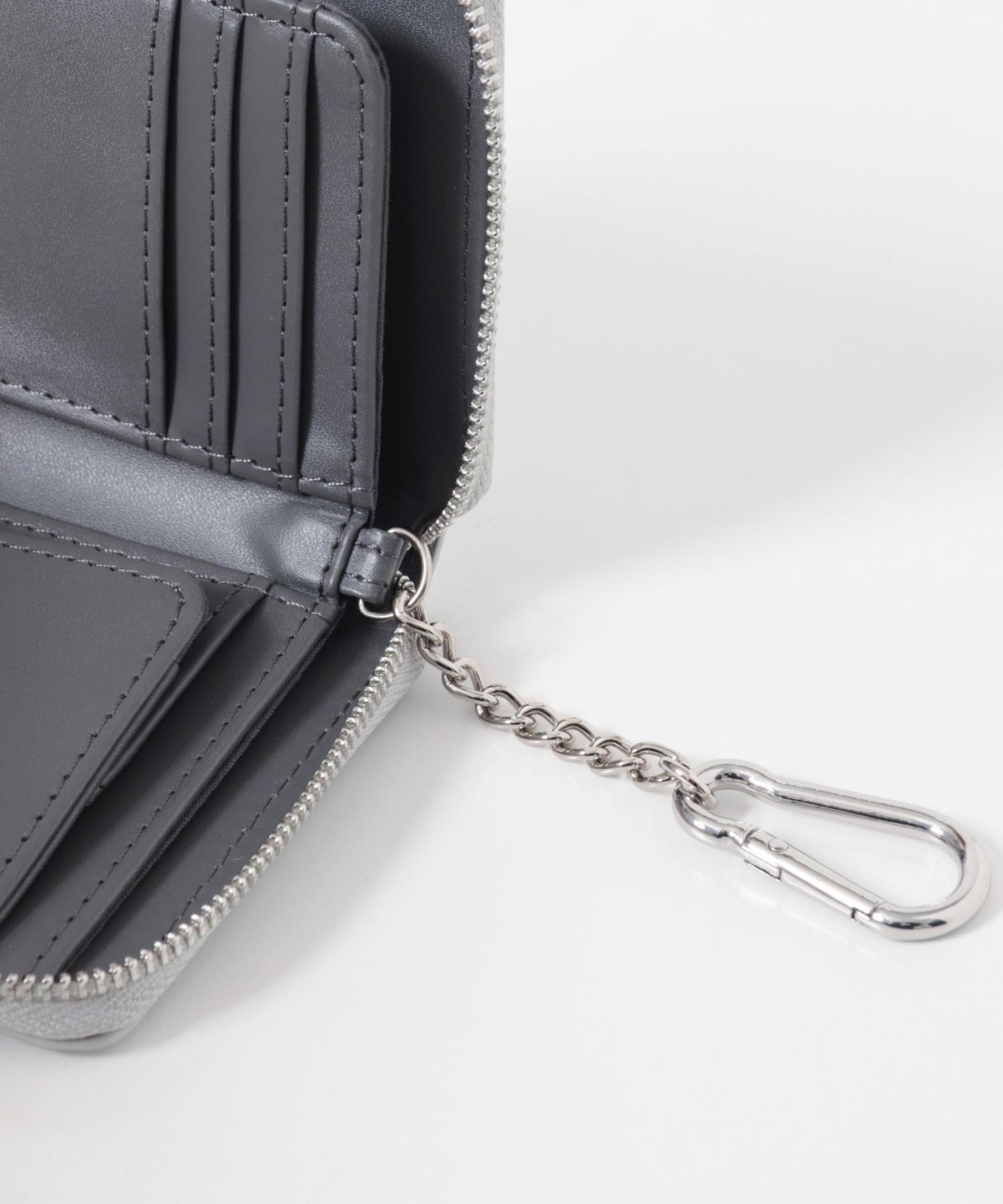 帶登山扣的超薄錢包