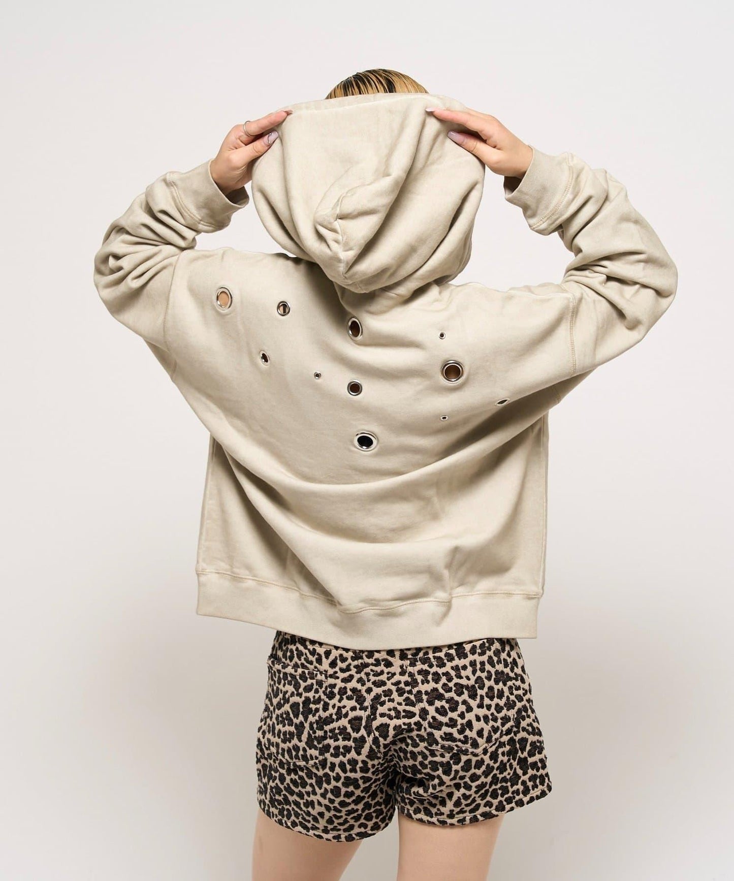 金屬孔眼拉鍊連帽衛衣