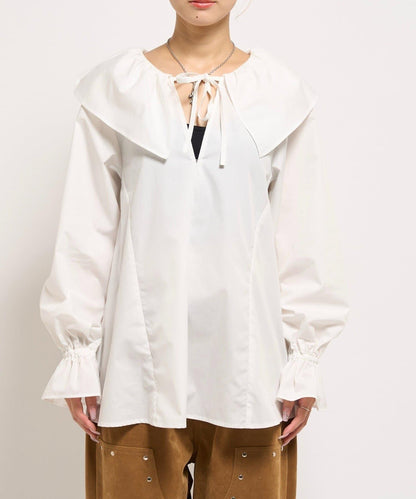 【WHO'S WHO gallery】大翻領荷葉邊襯衫