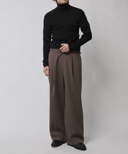 修身高領針織衫