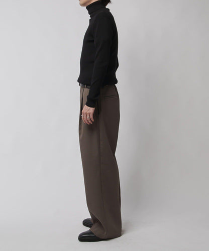 修身高領針織衫