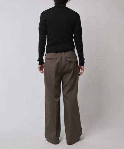 修身高領針織衫