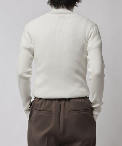 修身高領針織衫