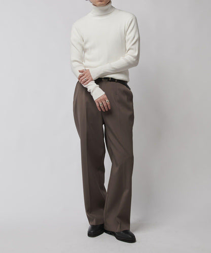 修身高領針織衫