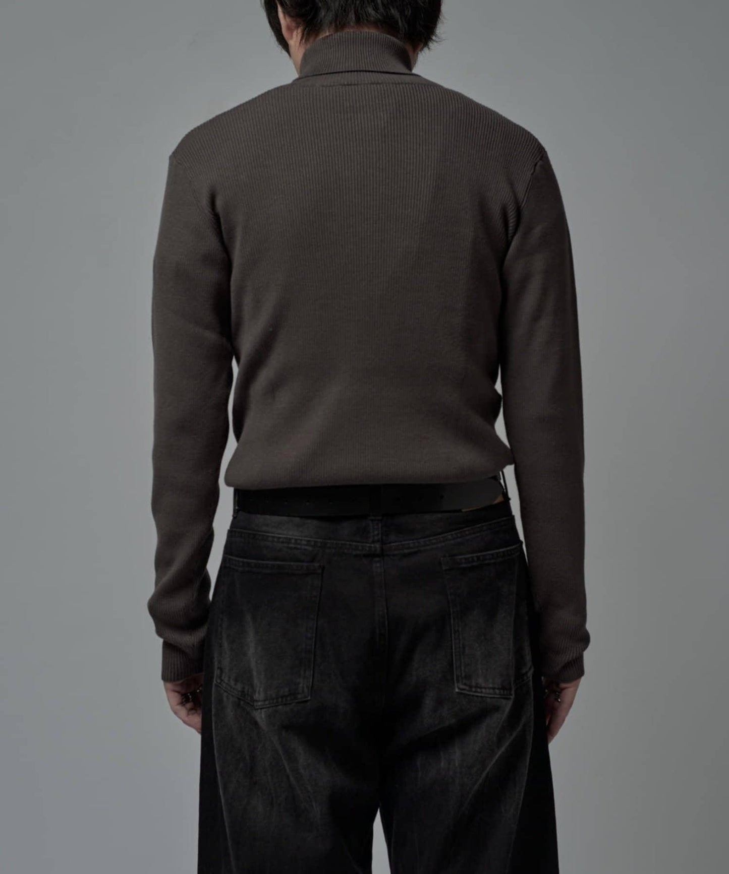 修身高領針織衫