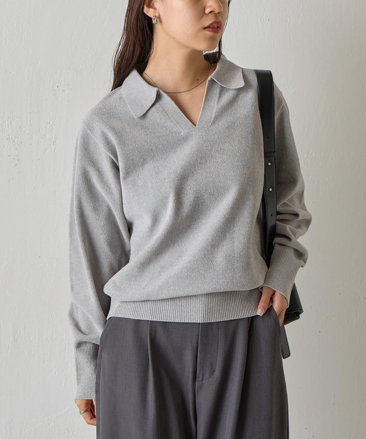 天鵝絨紗線開領翻領針織衫