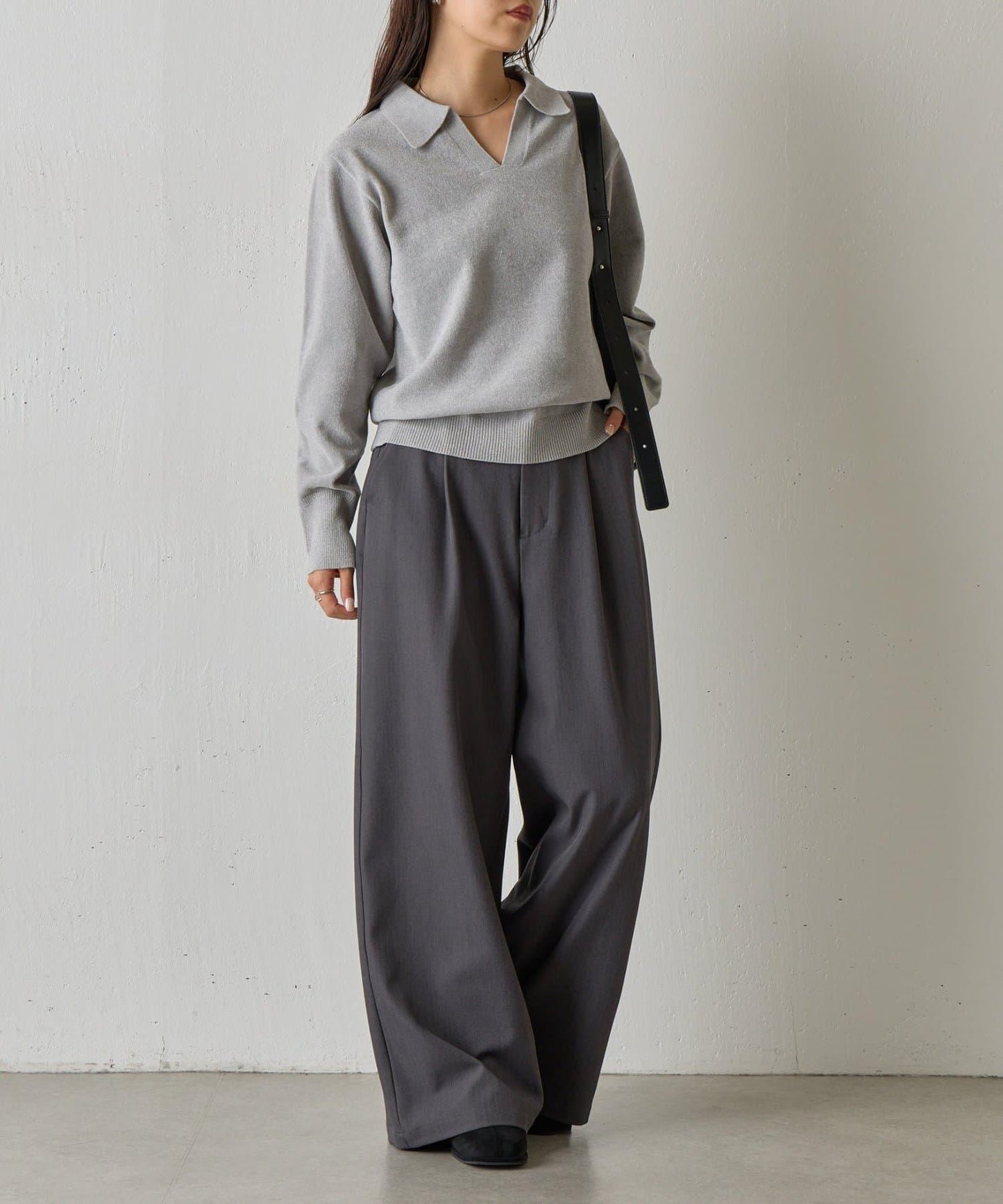 天鵝絨紗線開領翻領針織衫