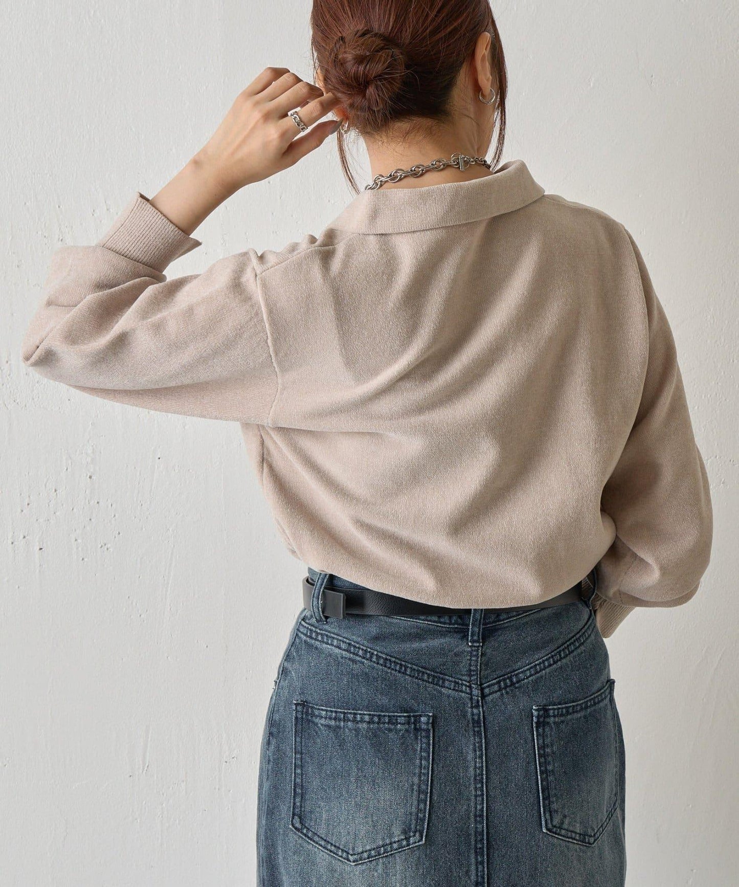 天鵝絨紗線開領翻領針織衫