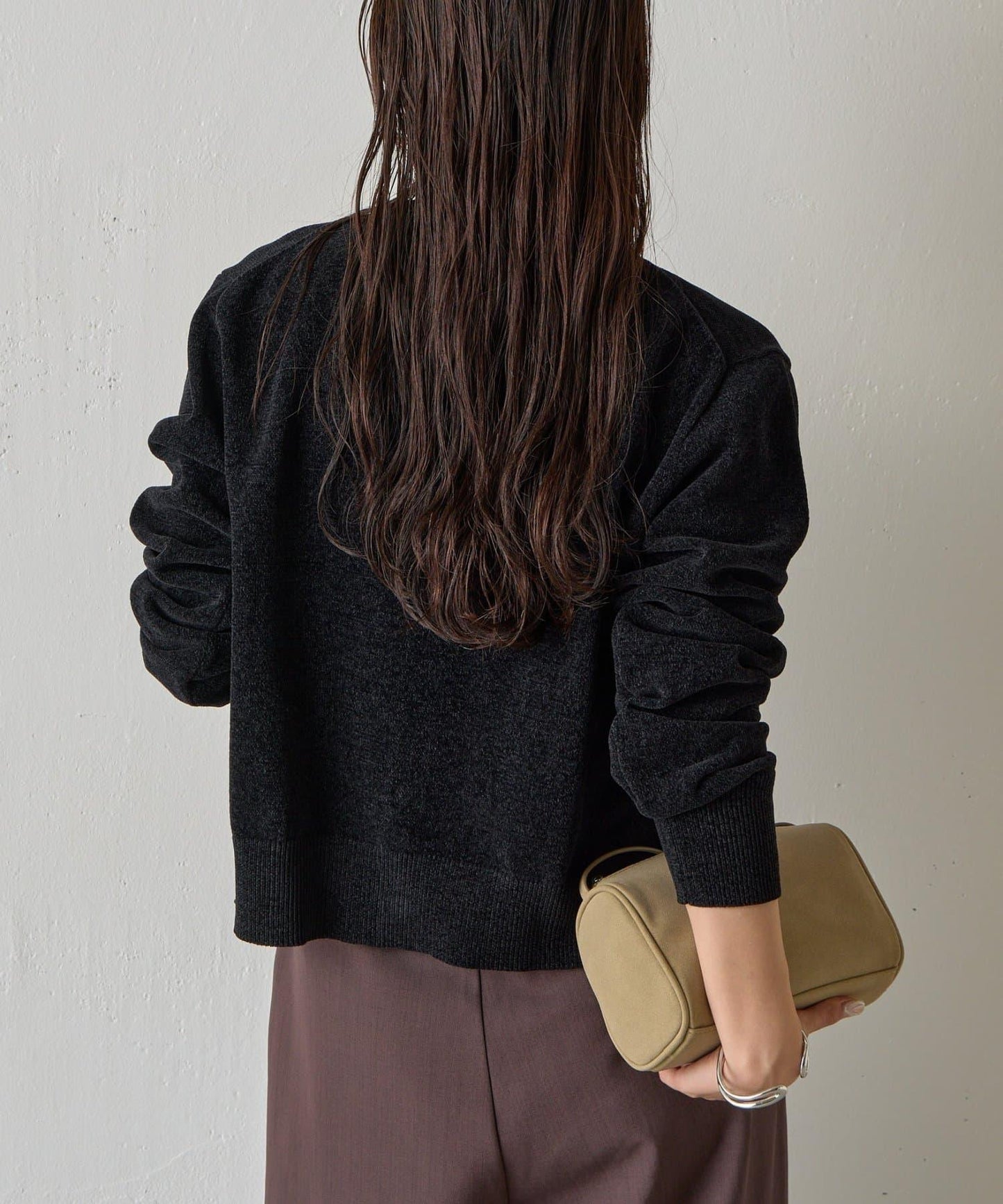 天鵝絨紗線圓領開衫